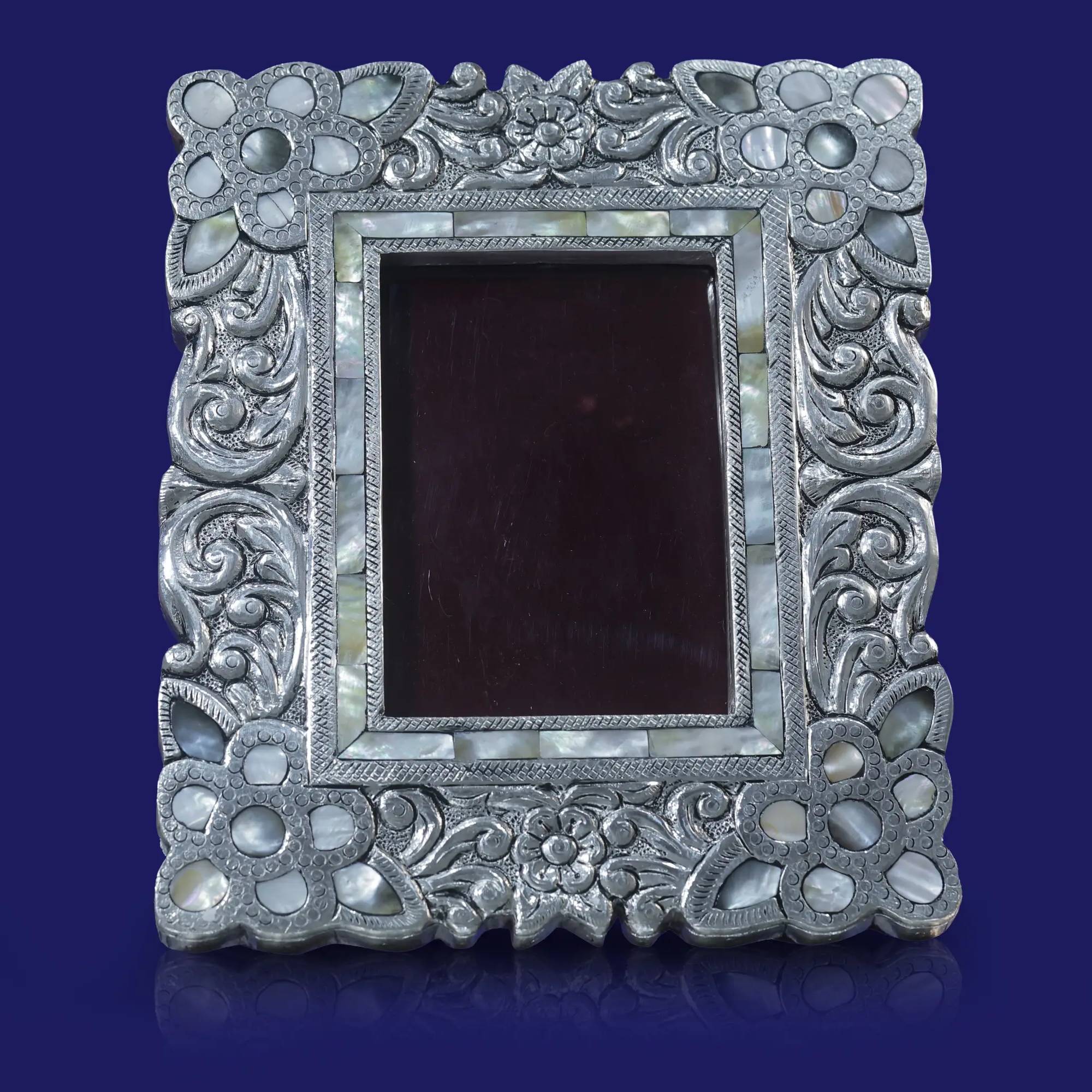Chandrika Heritage Frame