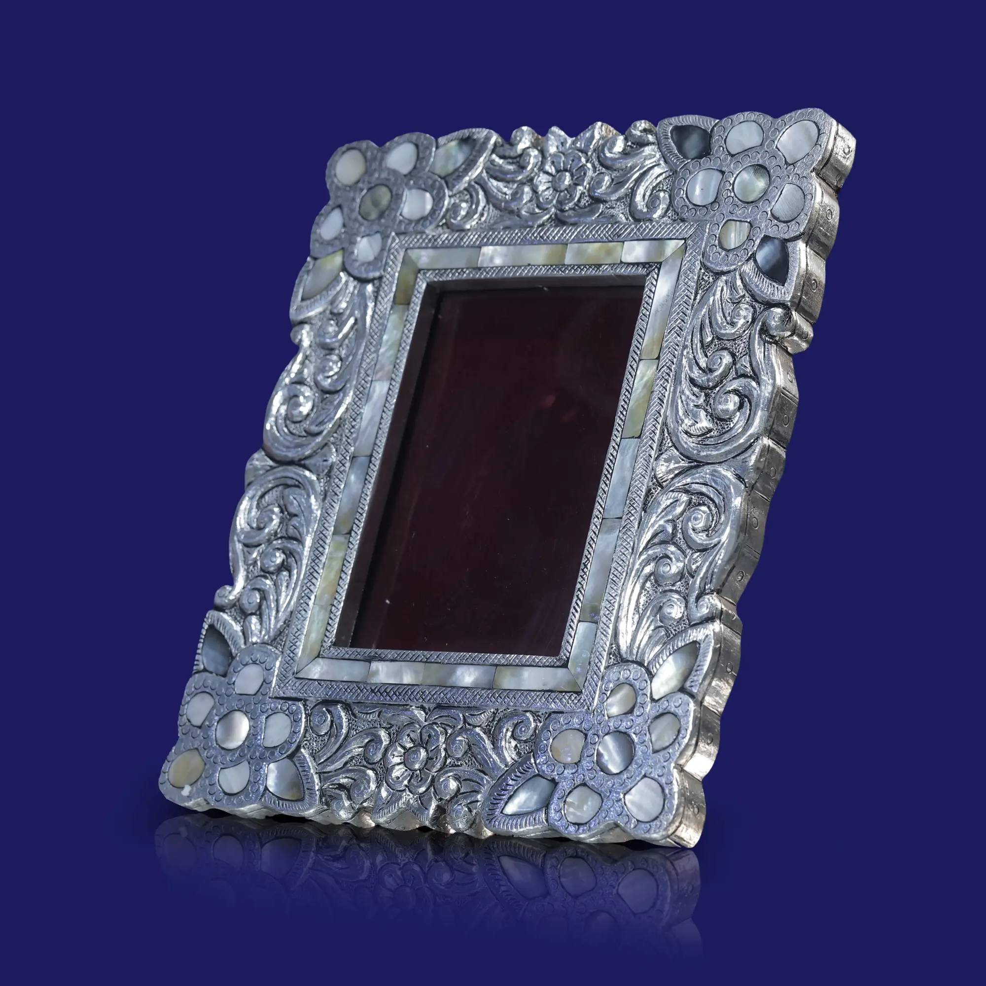 Chandrika Heritage Frame