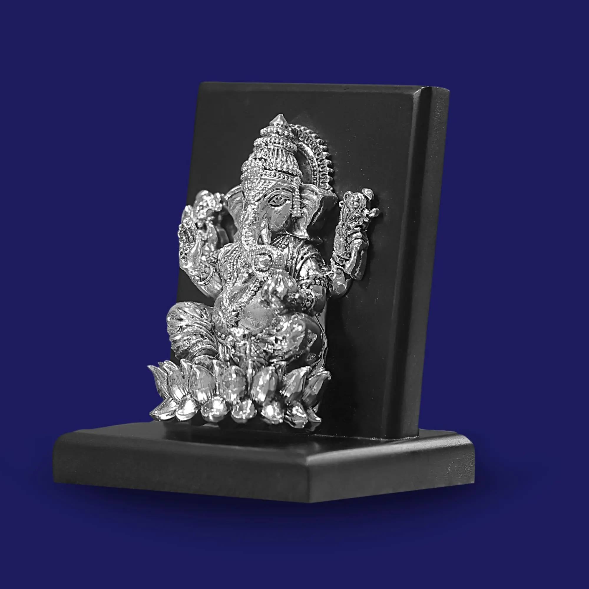 Vighnesh Blessing Idol